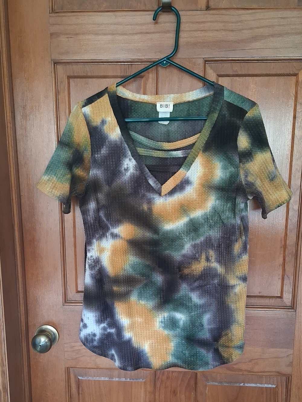BiBi V-Neck Short Sleeve Tie-Dye Top